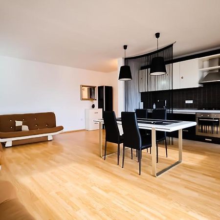Năvodari Dor De Mare - Apartments Singapore - Huge Terrace - Seaview - 150M From The Beach ! מראה חיצוני תמונה